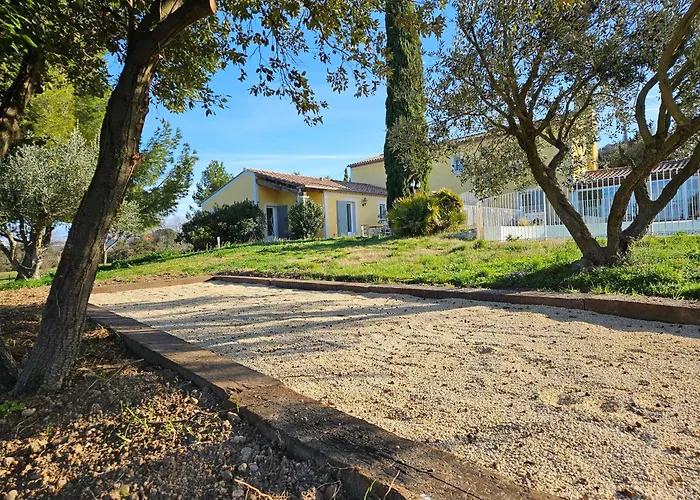 Villa Adhemar